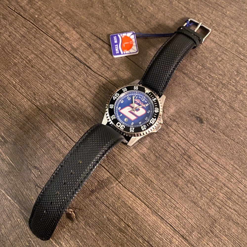 NWT Men’s NASCAR Rusty Wallace #2 Genuine Leather Black Band Silver Dial Watch